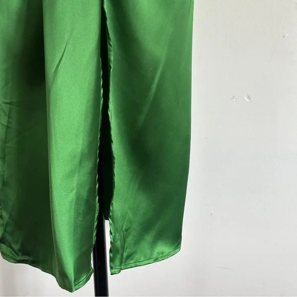NWT Scoop green satin midi skirt - size 0-2 - Picture 3 of 5